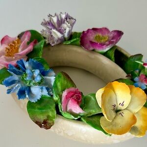 Coalport Floral Bone China Centrepiece Ring
England Vintage Cottage Decor